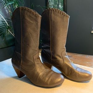 BC Dark Taupe Boots